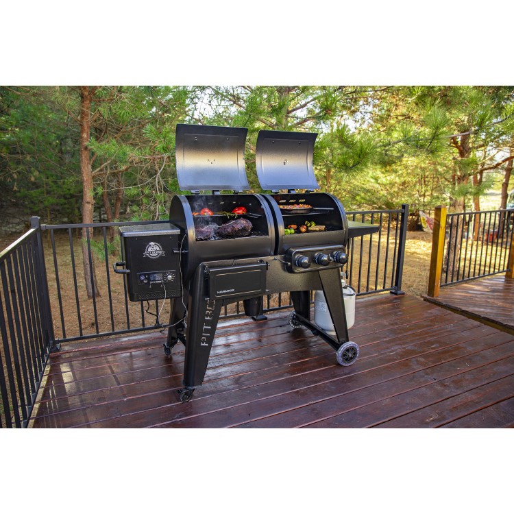 Pit Boss Navigator 1230 Pellet Smoker and 3 Burner Gas Combo BBQ Grill PB1230CN