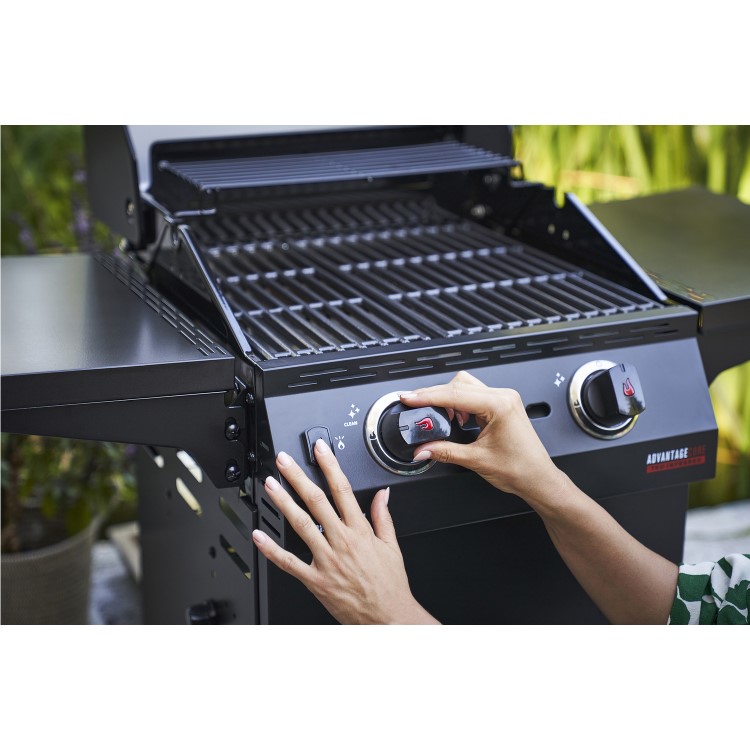 Char-Broil Advantage CORE B 2 Burner Gas BBQ - Black