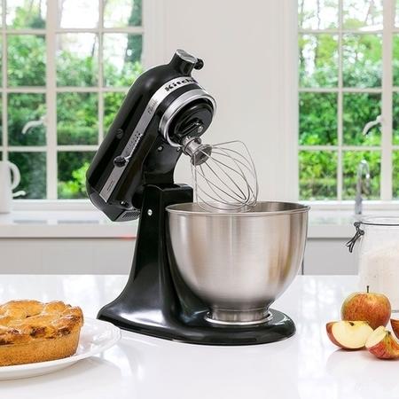 KitchenAid Classic Stand Mixer with 4.3L Bowl in Matte Black