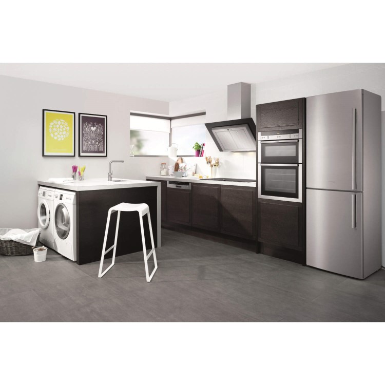 Neff K5886X4GB Frost Free Freestanding Fridge Freezer in stainless steel doors