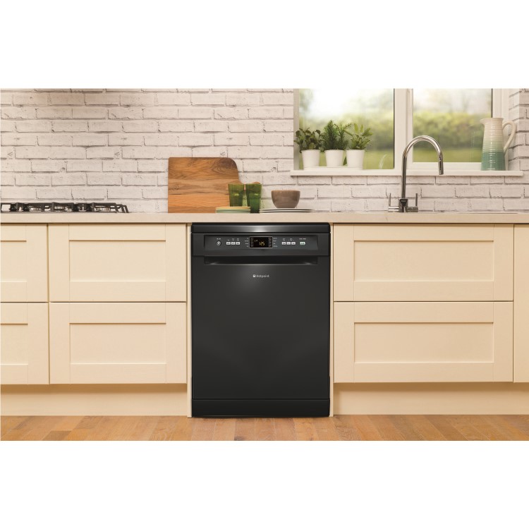 Hotpoint FDFEX11011K 13 Place Freestanding Dishwasher Black