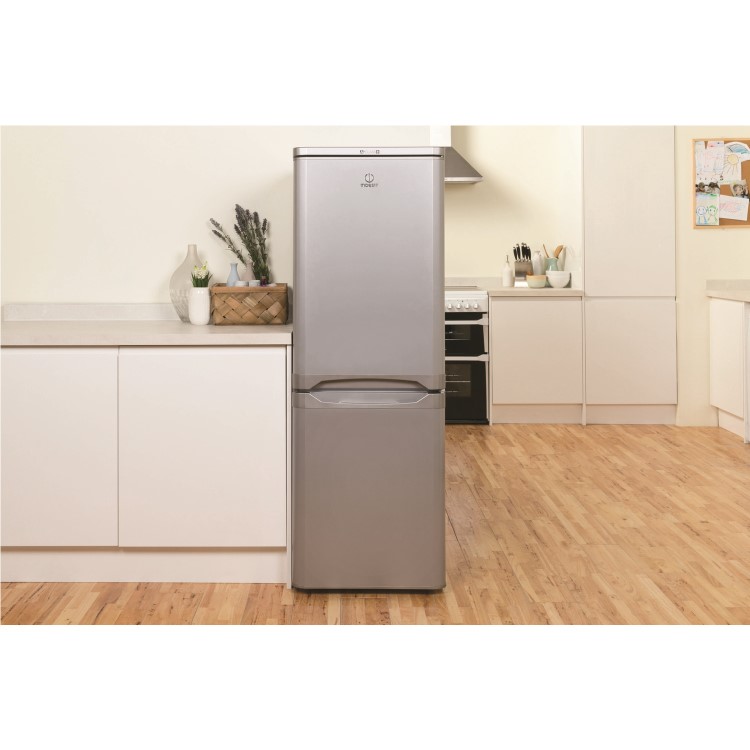 INDESIT IBD5515S 206 Litre Freestanding Fridge Freezer 60/40 Split  55cm Wide - Silver