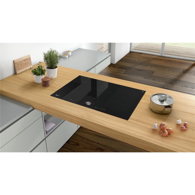 Neff N70 80cm 5 Zone Induction Hob With FlexInduction Zone and TwistPad Fire Control