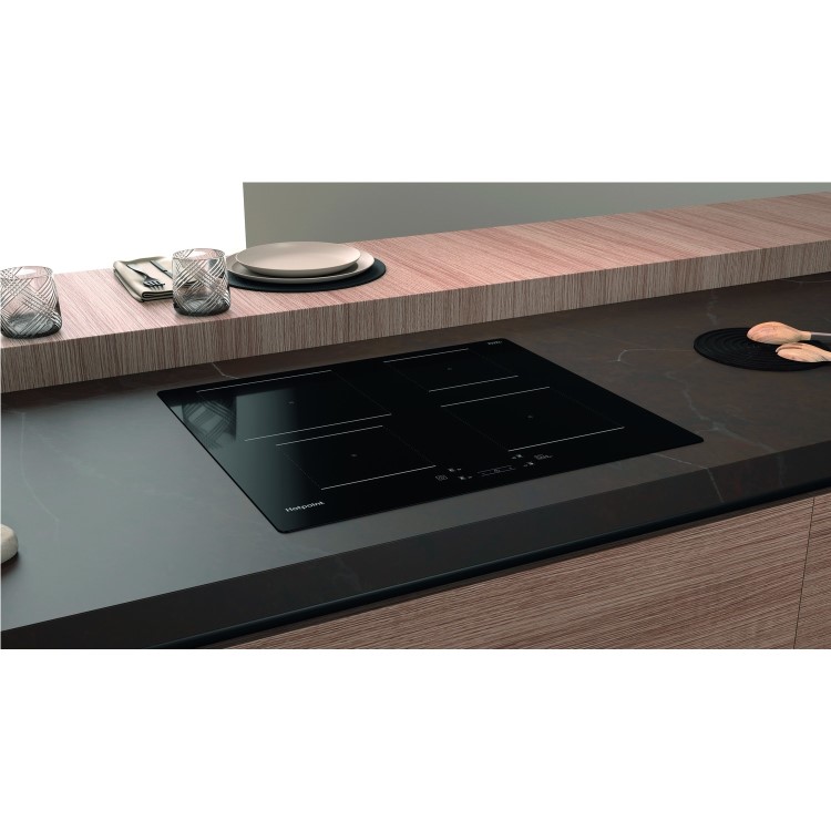 Hotpoint 59cm 4 Zone Induction Hob