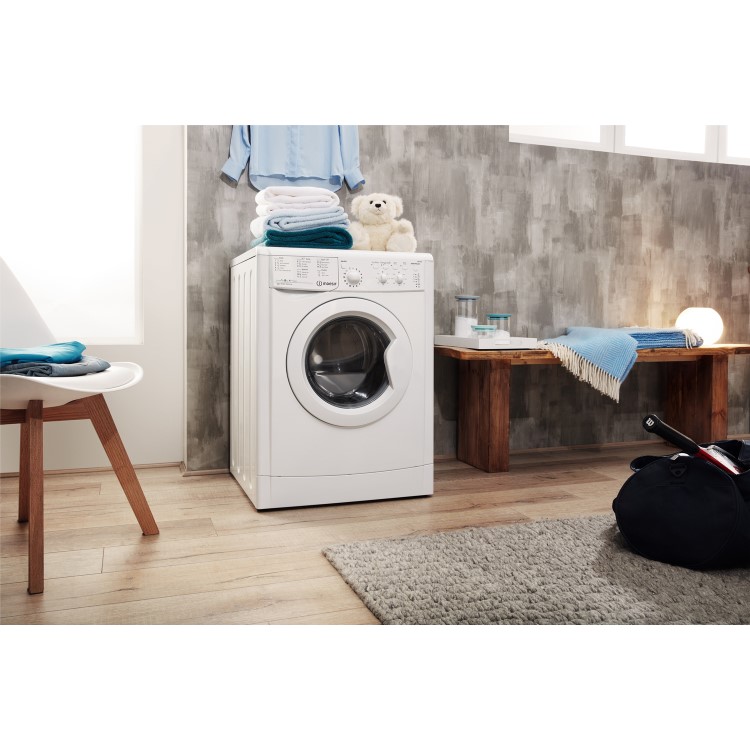 Indesit 8kg 1200rpm Freestanding Washing Machine - White