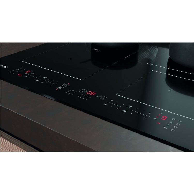 Refurbished Hotpoint TB7960CBF 59cm 4 Zone Induction Hob with Flexi Zone