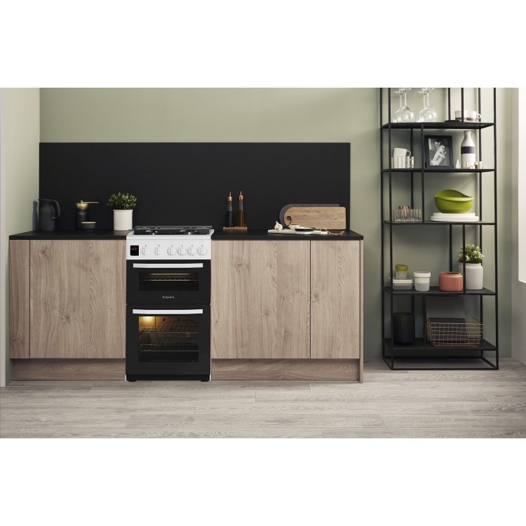 Hotpoint 50cm Double Cavity Gas Cooker with Lid - White