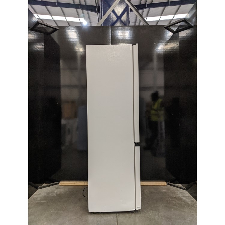 Refurbished Fridgemaster MC55265AF Freestanding 269 Litre 70/30 Fridge Freezer White