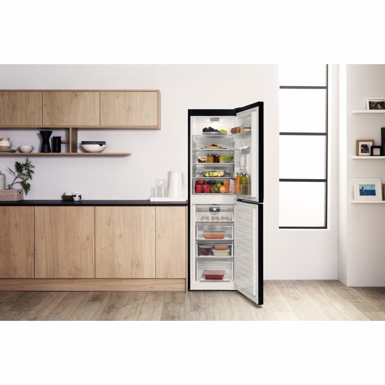 Hotpoint 248 Litre 50/50 Freestanding Fridge Freezer 