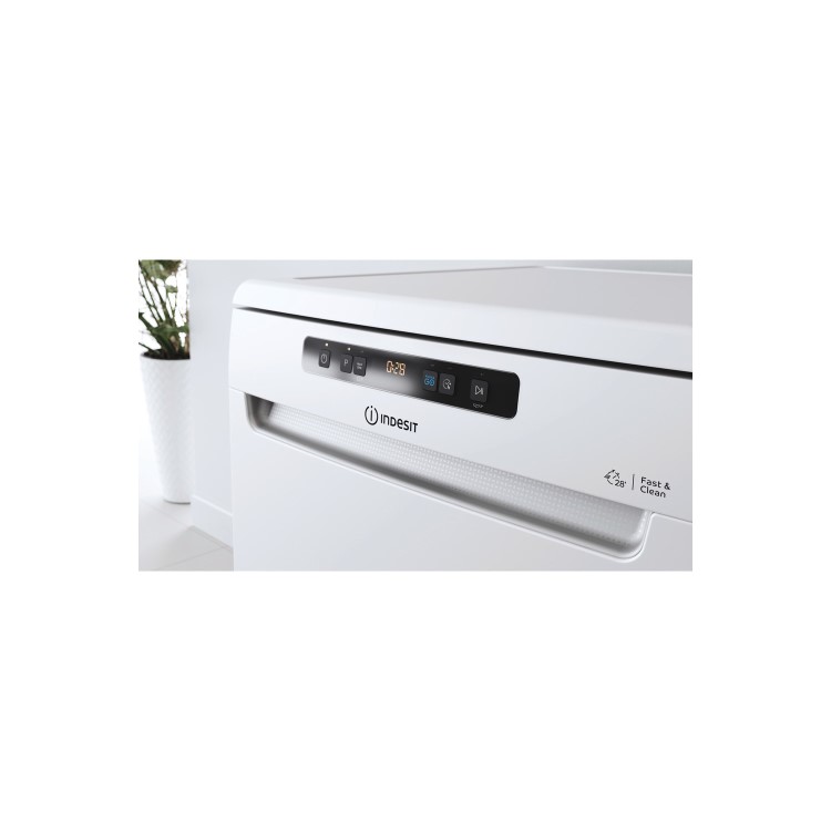 Refurbished Indesit DFO3T133FUK 14 Place Freestanding Dishwasher White