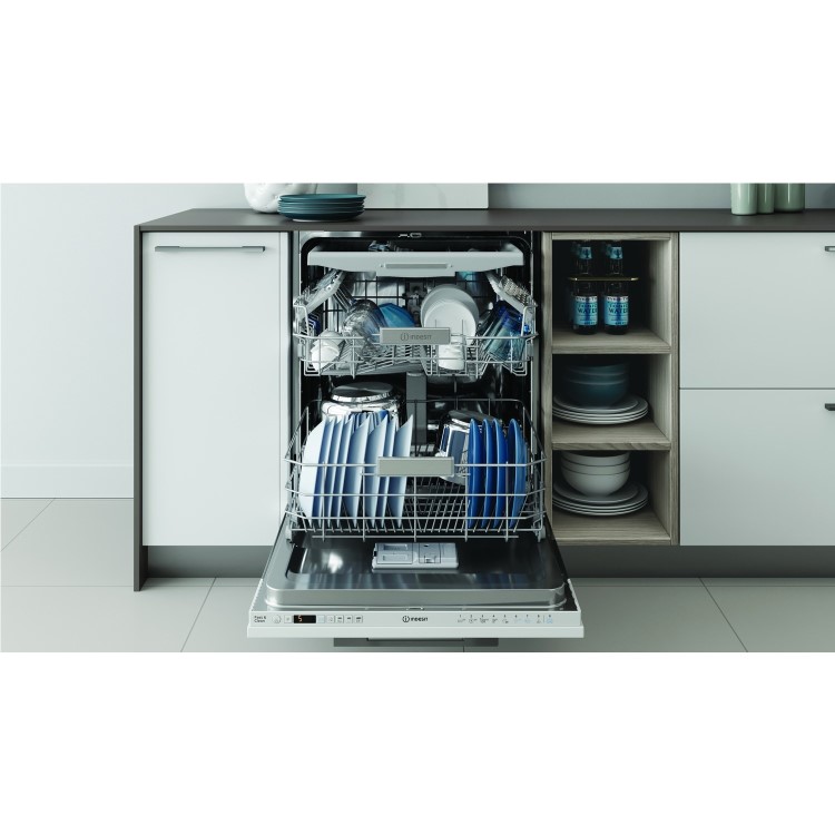 Indesit Fast&Clean Integrated Dishwasher - D-Rated, White control panel