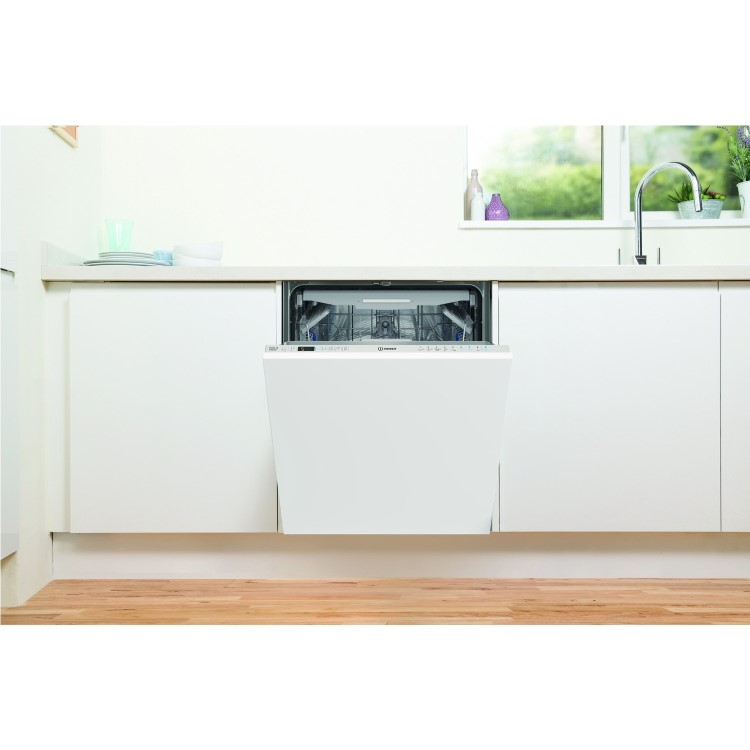 Indesit Fast&Clean Integrated Dishwasher - D-Rated, White control panel