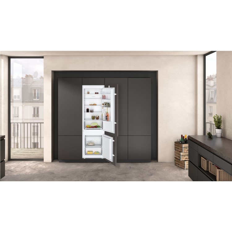 Refurbished Neff KI5871SF0G Integrated 268 Litre 70/30 Low Frost Fridge Freezer White