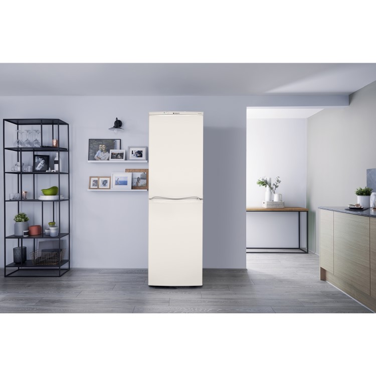 GRADE A2 - Hotpoint HBNF5517W Aquarius 225L 50/50 Frost Free Freestanding Fridge Freezer - White