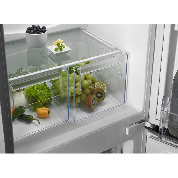 Zanussi 257 Litre 70/30 Integrated Fridge Freezer