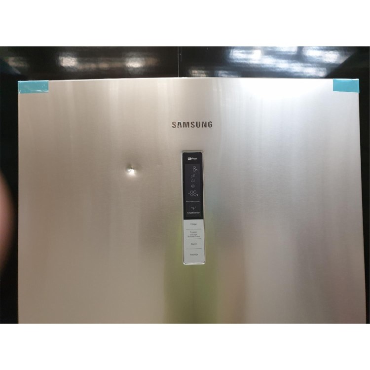 Refurbished Samsung Series 6 RL4363SBASL Freestanding 432 Litre Frost Free 70/30 Fridge Freezer Silver