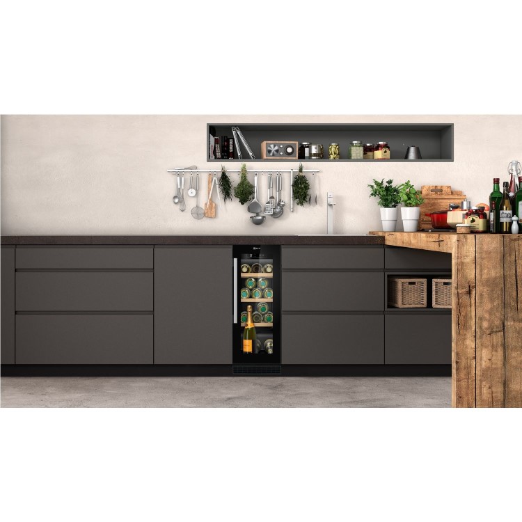 Refurbished Neff KU9202HF0G Integrated 21 Bottle Single Zone Wine Cooler Black