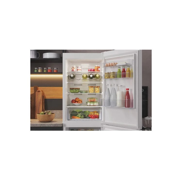 Refurbished Hotpoint HTFC850TI1W1 Freestanding 322 Litre 50/50 Frost Free Fridge Freezer White