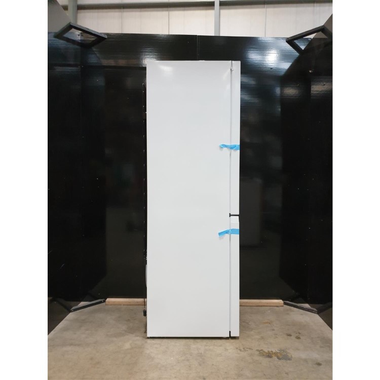 Refurbished Hotpoint H7X83AW2 Freestanding 335 Litre 60/40 Frost Free Fridge Freezer White