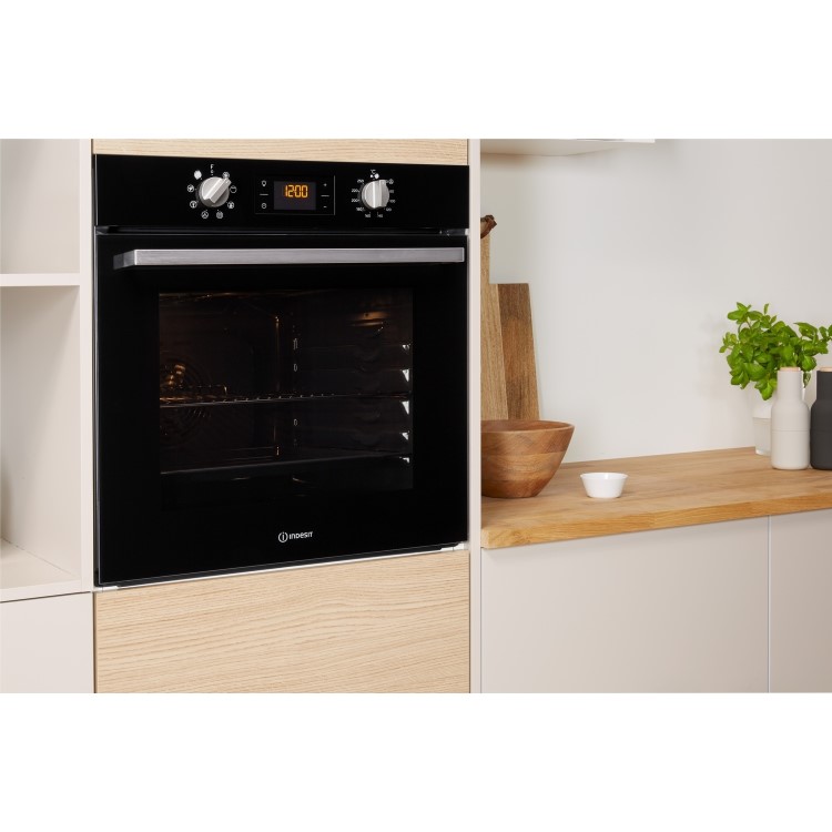 Indesit Aria Electric Fan Single Oven - Black