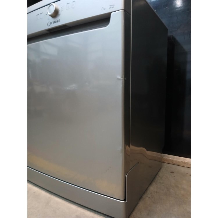 Refurbished Indesit Fast&Clean D2FHK26SUK 14 Place Freestanding Dishwasher Silver