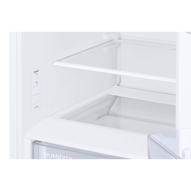 Refurbished Samsung Series 5 RB38C602CWW Freestanding 390 Litre 70/30 Fridge Freezer White