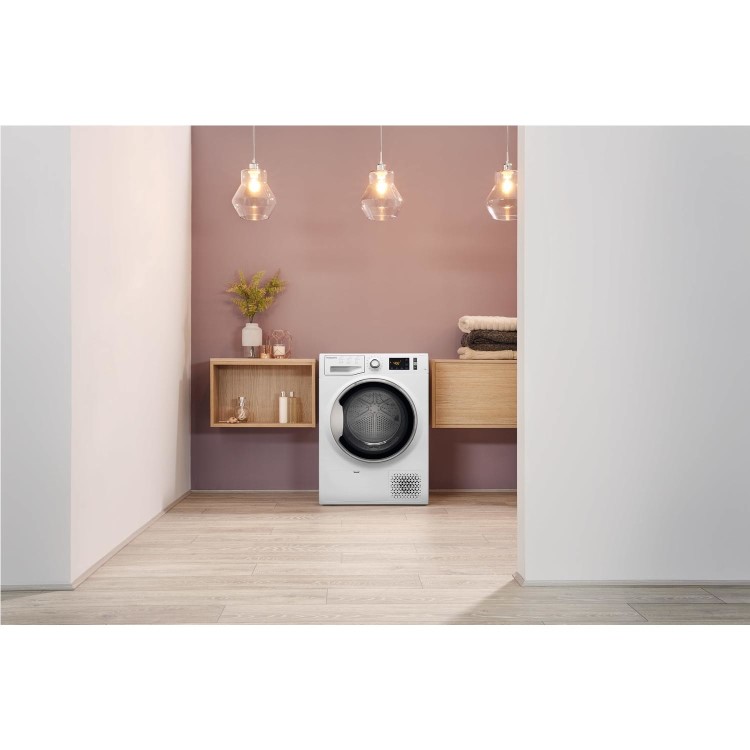 Refurbished Hotpoint ActiveCare NTM1182XB Freestanding Heat Pump 8KG Tumble Dryer White