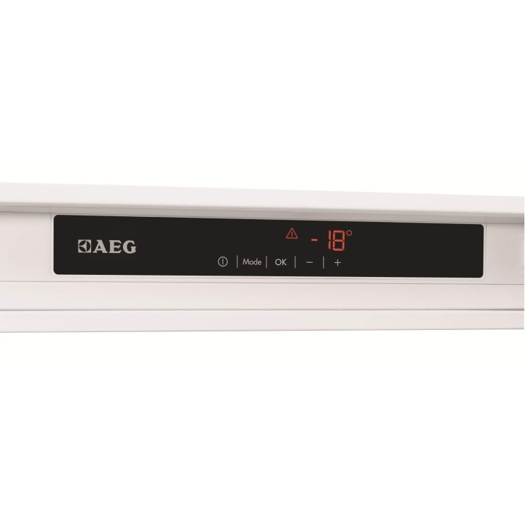 AEG AGN71813C0 177x56cm In-column Integrated Freezer