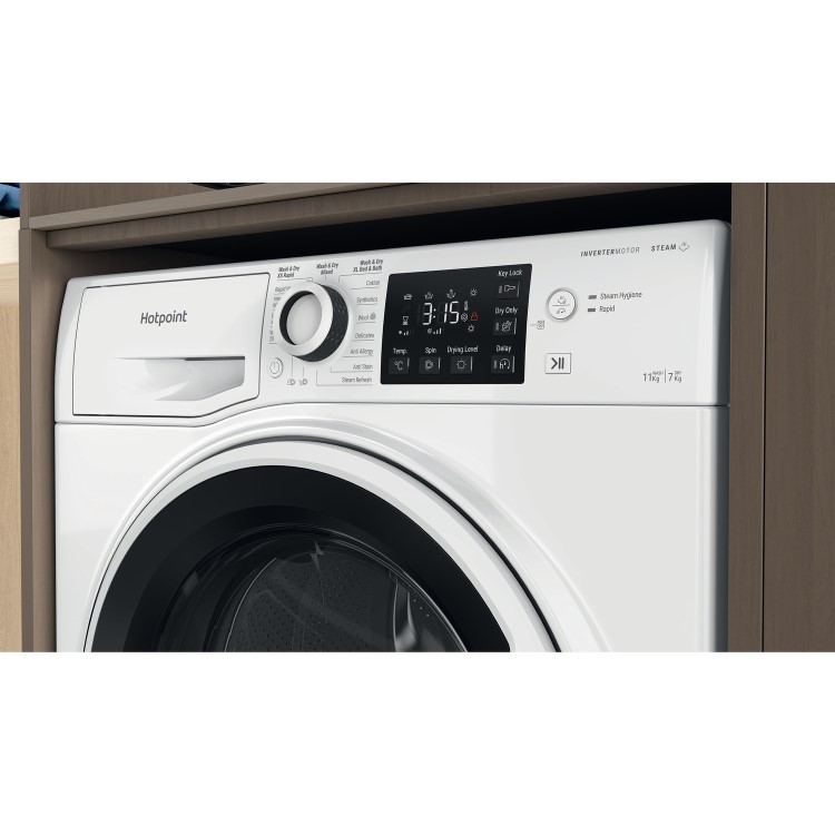 Refurbished Hotpoint NDB11724WUK Freestanding 11/7KG 1600 Spin Washer Dryer White