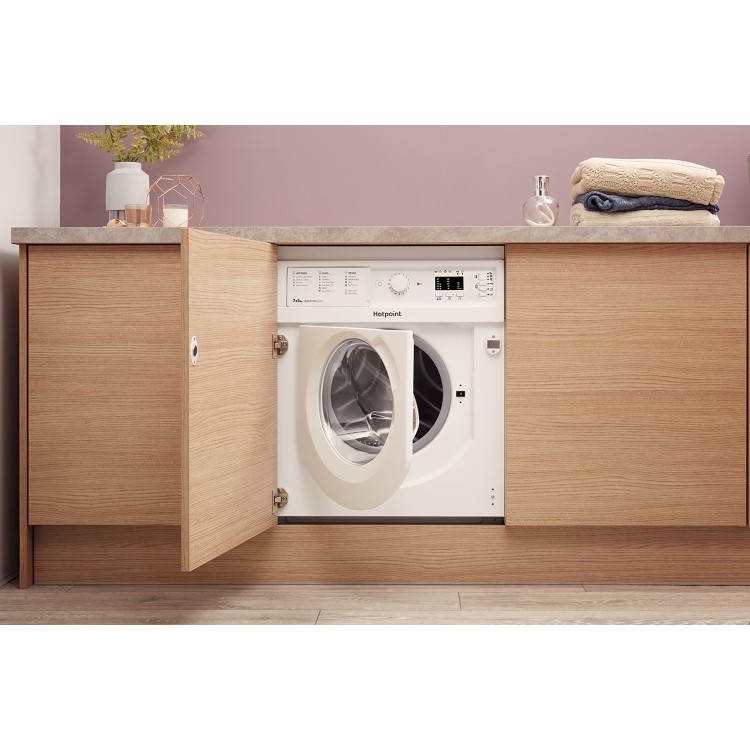 Refurbished Hotpoint Anti-stain BIWDHG75148UKN Integrated 7/5KG 1400 Spin Washer Dryer White