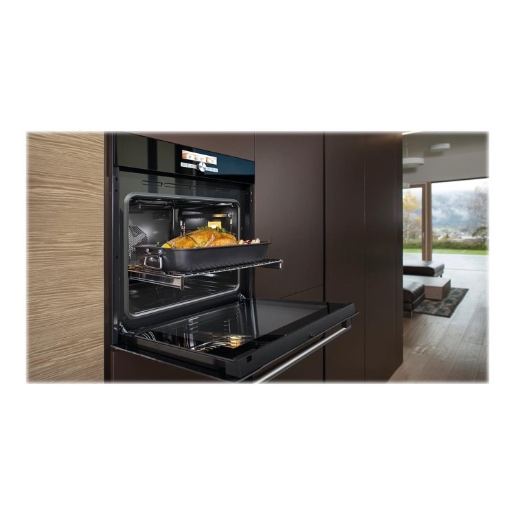 Refurbished Hisense OP543PGUK 60cm Single Built In Electric Oven Black