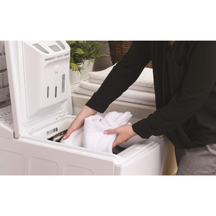 Hotpoint WMTF722H Aquarius 7kg 1200rpm Top Loading Freestanding Washing Machine - White