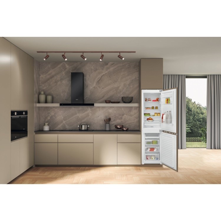 Whirlpool 244 Litre 50/50 Integrated Fridge Freezer