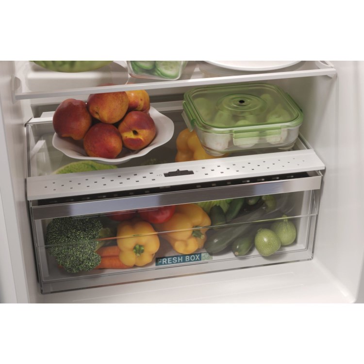 Whirlpool 244 Litre 50/50 Integrated Fridge Freezer