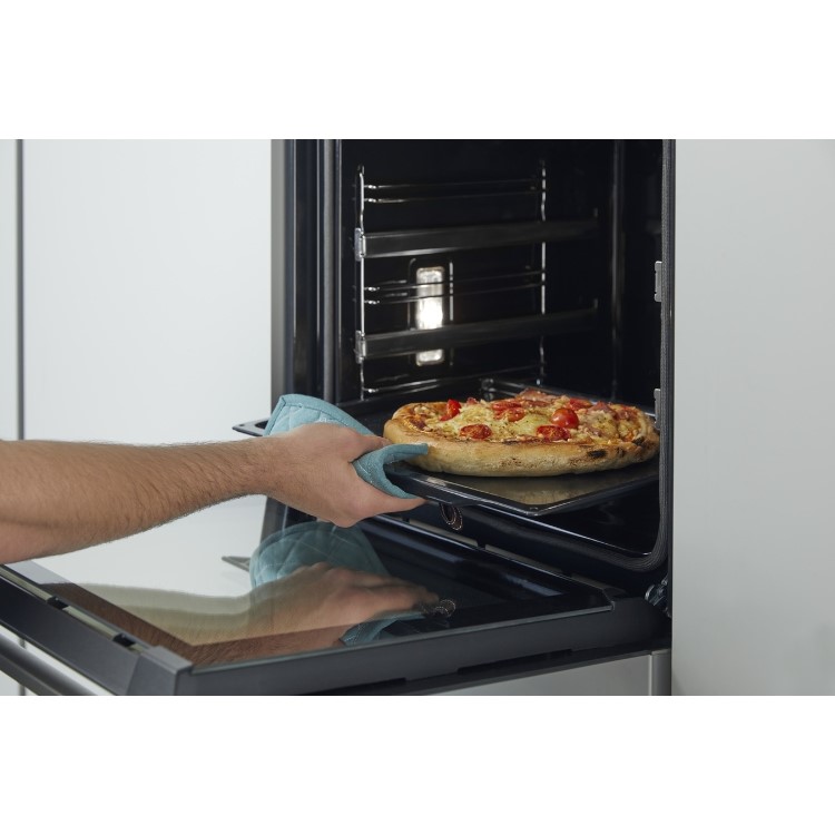 Refurbished Hisense BI64211PB 60cm Single Built In Electric Oven with Pyrolytic Cleaning Black