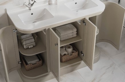 Vanity unit with Storage Space