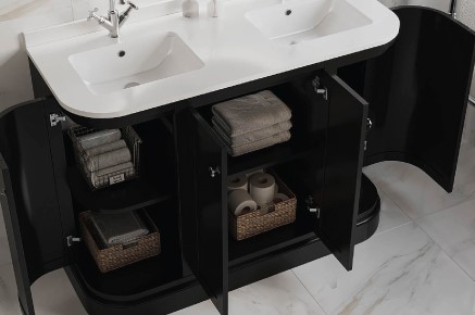 Vanity unit with Storage Space