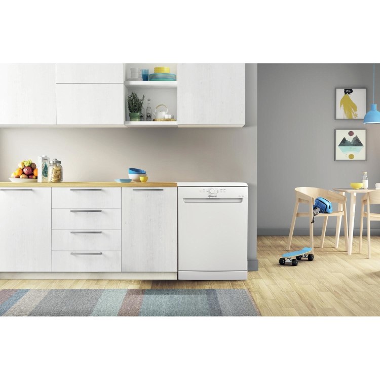 Indesit Fast&Clean Freestanding Dishwasher - Push&Go White