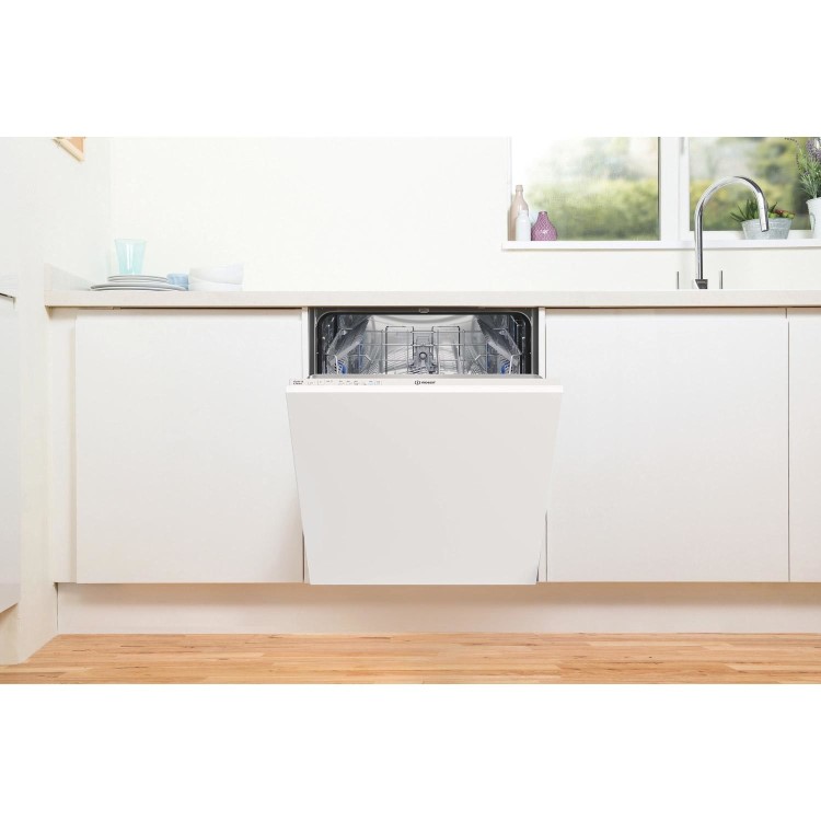 Refurbished Indesit D2IHL326UK 14 Place Fully Integrated Dishwasher