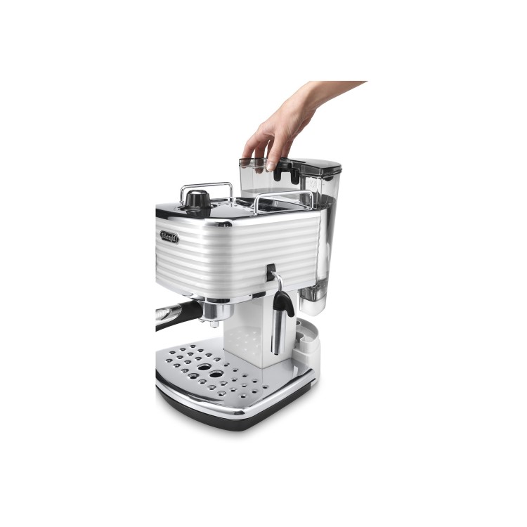 De Longhi Delonghi ECZ351.W Scultura Espresso Coffee Machine - White