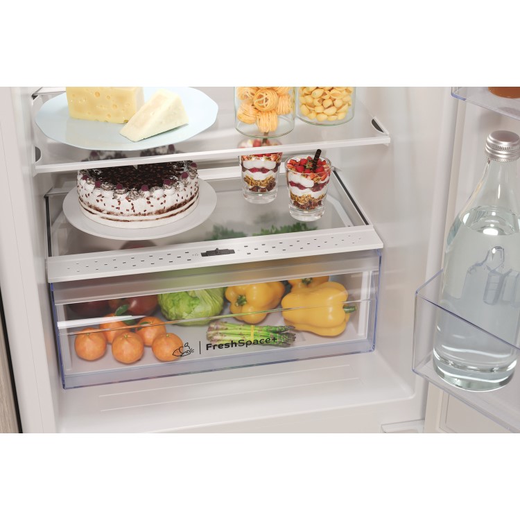 Indesit 192 Litre 50/50 Integrated Fridge Freezer