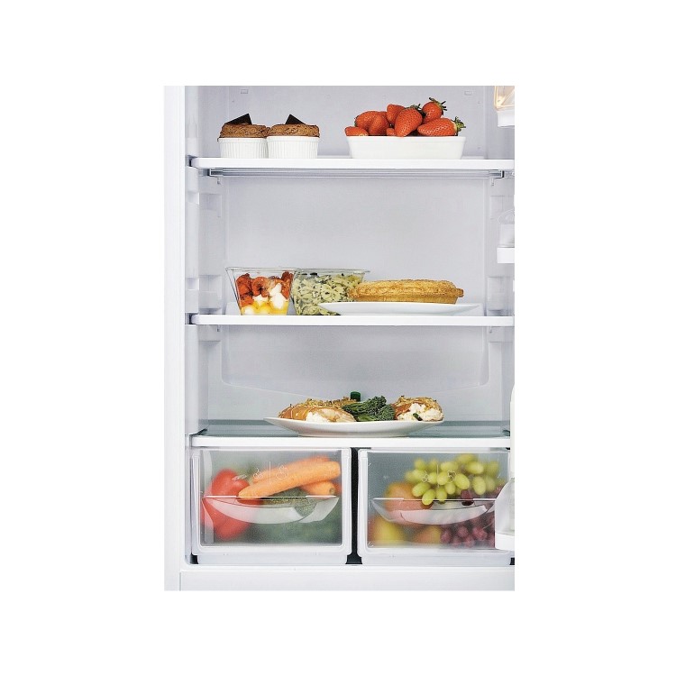 Hotpoint FFAA52P Frost Free Ice Diamond Freestanding Fridge Freezer Polar White