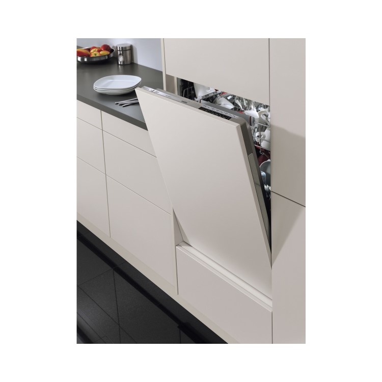 AEG Series 9000 ComfortLift Integrated Dishwasher