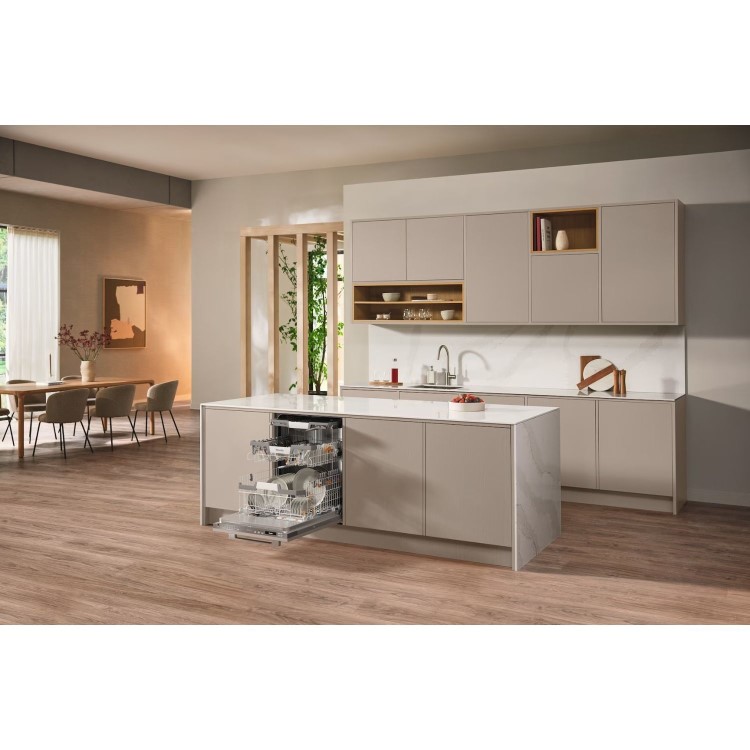 Miele 7000 Series Integrated Dishwasher - Smart Wi-Fi, B-Rated, Silver control panel