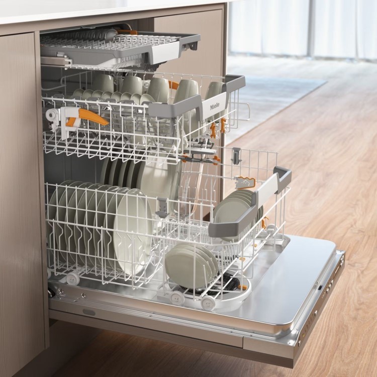 Miele 7000 Series Integrated Dishwasher - Smart Wi-Fi, B-Rated, Silver control panel