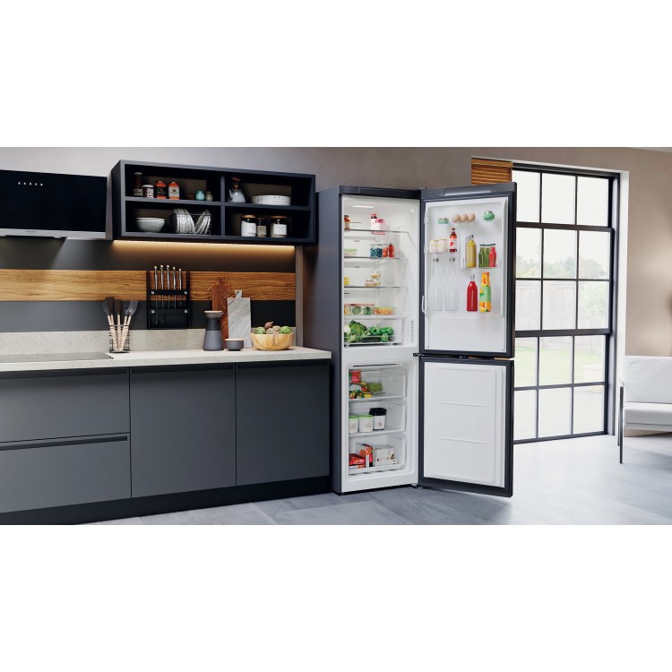 Refurbished Hotpoint H5X82OSK 335 Litre 60/40 Freestanding Fridge Freezer Silver Black