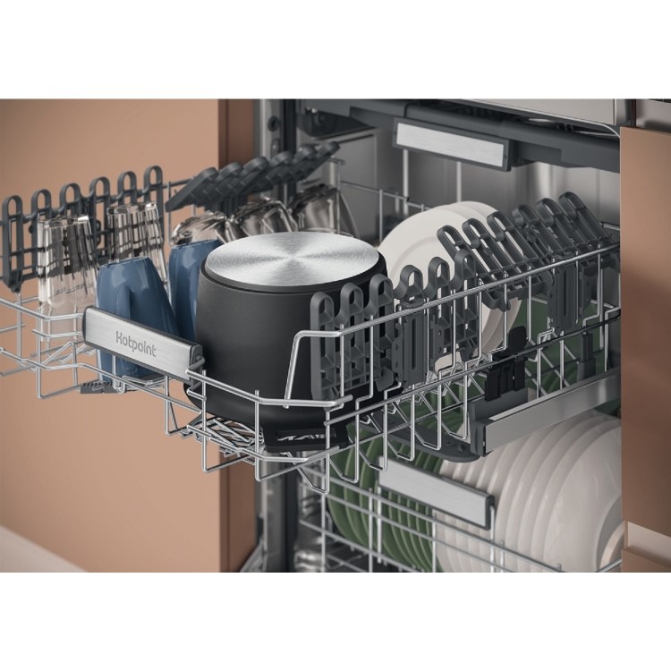 Hotpoint Maxi Space Freestanding Dishwasher - Stainless Steel