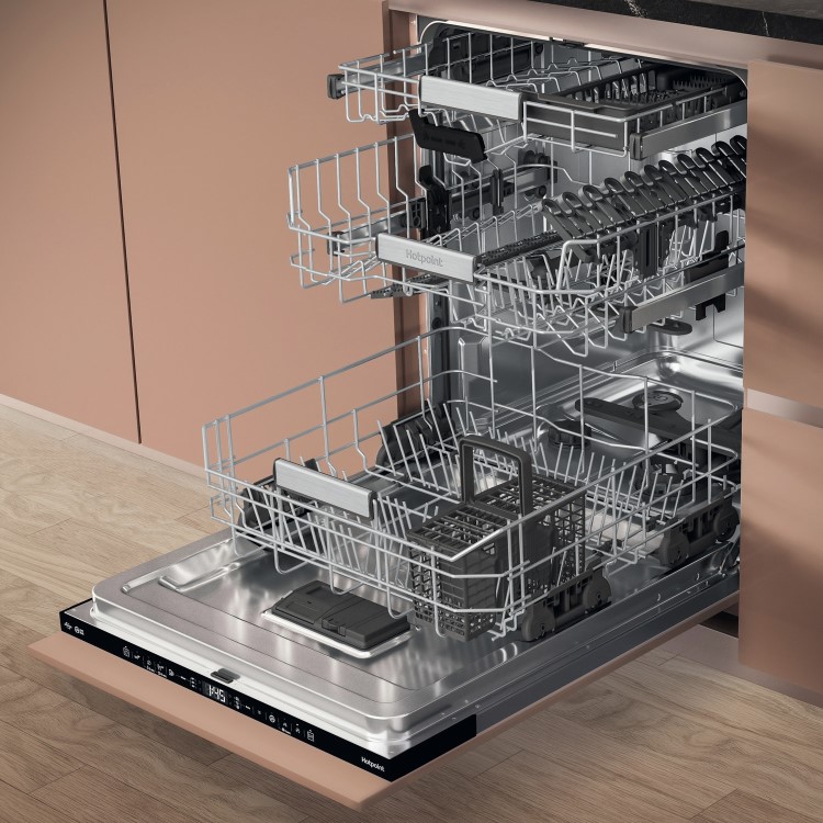 Hotpoint Hydroforce Integrated Dishwasher