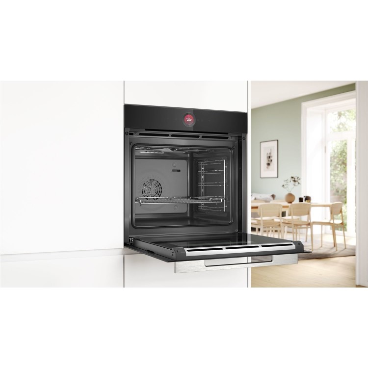 Refurbished Bosch Series 8 HBG7341B1B 60cm Single Built In Electric Oven Black