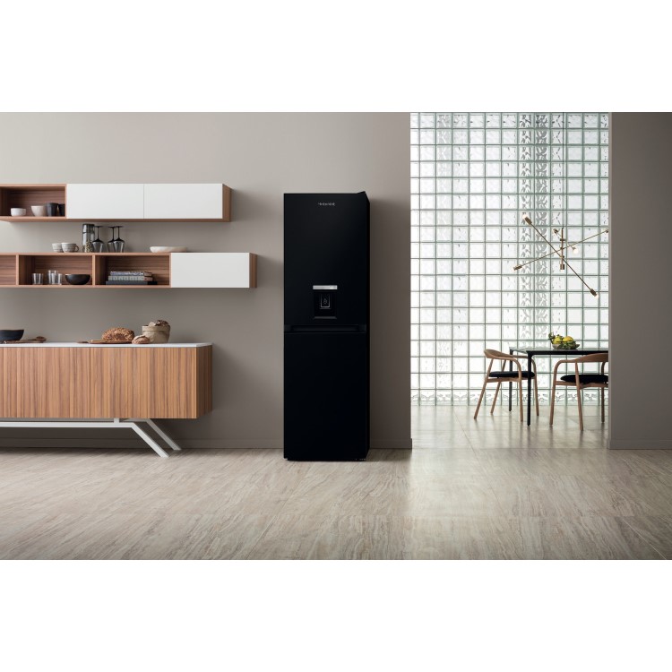 Hotpoint 344 Litre 50/50 Freestanding Fridge Freezer - Black